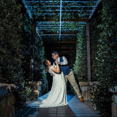 Nicki & Mark > Clear Mountain (QLD)