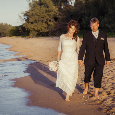 Joanna & Brett > Bushland Beach (QLD)